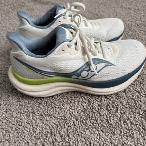 Saucony Women's Triumph 23 Ivory/Storm Running Shoes Size 8